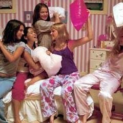 Fotoğraf The Sleepover Club