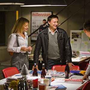 Fotoğraf Ejderha Dövmeli Kız