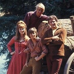 Fotoğraf Here Come the Brides