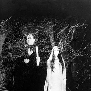 Fotoğraf Mark of the Vampire