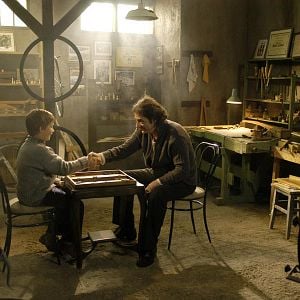 Fotoğraf Koca Dünyada Kurtuluş Pusuda