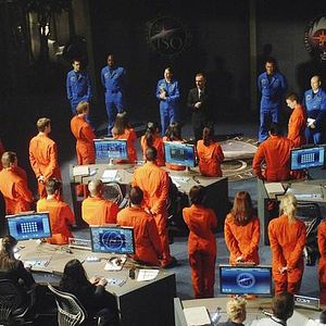 Fotoğraf Defying Gravity