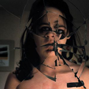 Fotoğraf Evdeki Düşman