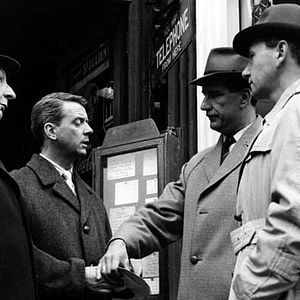 Fotoğraf Basil Dearden