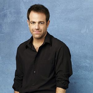 Fotoğraf Paul Adelstein