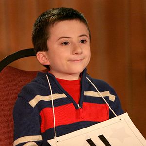 Fotoğraf Atticus Shaffer