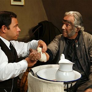 Fotoğraf Au siècle de Maupassant : Contes et nouvelles du XIXe siècle