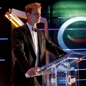 Fotoğraf Justin Hartley