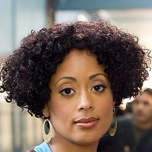 Fotoğraf Essence Atkins
