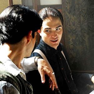 Fotoğraf Little Ashes