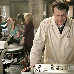 Fotoğraf John Noble