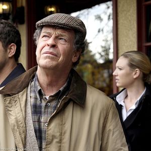 Fotoğraf John Noble