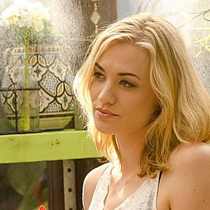 Fotoğraf Yvonne Strahovski