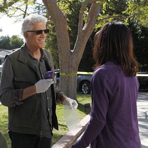 Fotoğraf CSI: Crime Scene Investigation