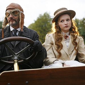 Fotoğraf Au siècle de Maupassant : Contes et nouvelles du XIXe siècle