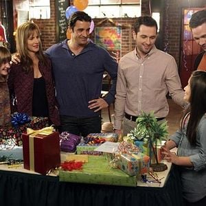 Fotoğraf Brothers & Sisters