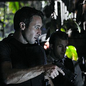 Fotoğraf Alex O'Loughlin