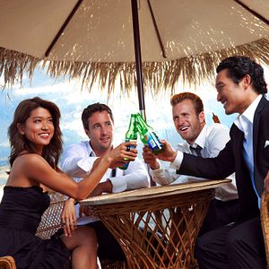 Fotoğraf Alex O'Loughlin