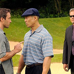 Fotoğraf Alex O'Loughlin