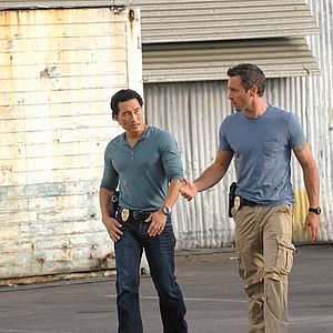 Fotoğraf Alex O'Loughlin