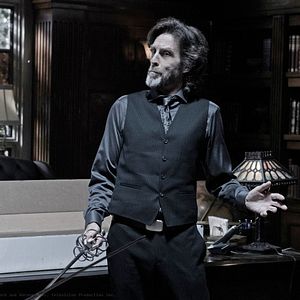 Fotoğraf John Glover