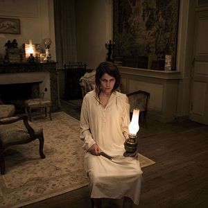 Fotoğraf Duvarın Arkasında 3D