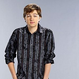 Fotoğraf Angus T. Jones