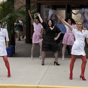 Fotoğraf Brooke Elliott