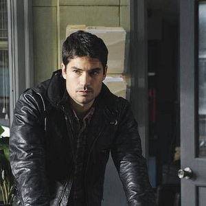 Fotoğraf D.J. Cotrona