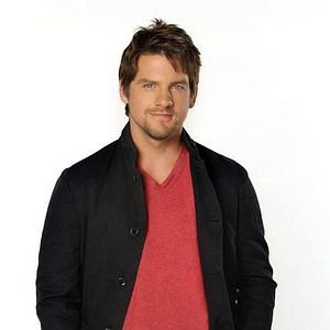 Fotoğraf Zachary Knighton