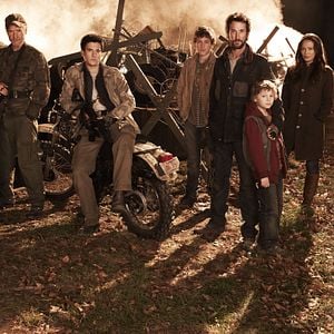 Fotoğraf Falling Skies