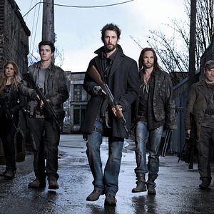 Fotoğraf Falling Skies