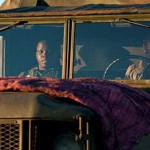 Fotoğraf Falling Skies