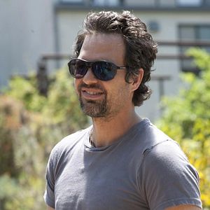 Fotoğraf İki Kadın, Bir Erkek