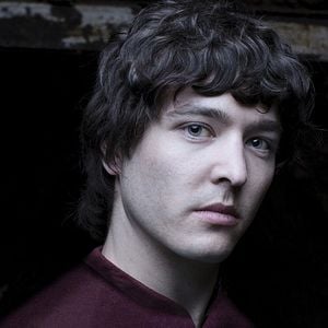 Fotoğraf Alexander Vlahos