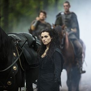 Fotoğraf Katie McGrath