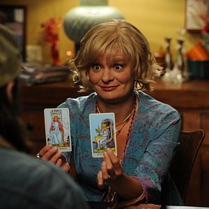 Fotoğraf Raising Hope