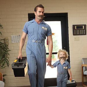 Fotoğraf Raising Hope