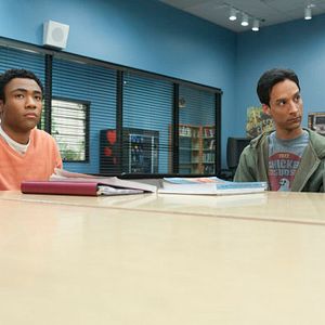 Fotoğraf Danny Pudi
