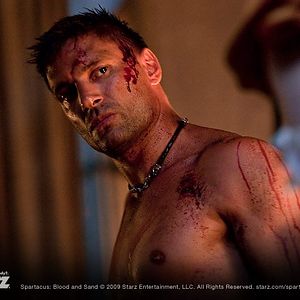 Fotoğraf Manu Bennett