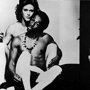 Fotoğraf Behind the Green Door