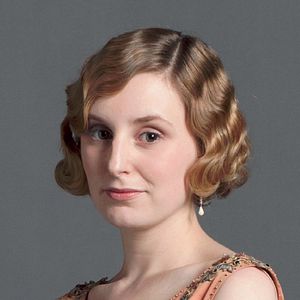 Fotoğraf Laura Carmichael