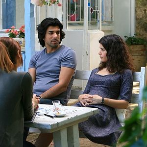 Fotoğraf Fatmagül'ün Suçu Ne?