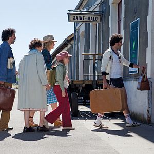 Fotoğraf Gökten Bir Uydu Düştü