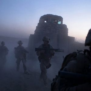 Fotoğraf Hell and Back Again