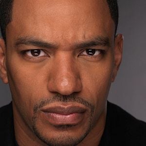 Fotoğraf Laz Alonso