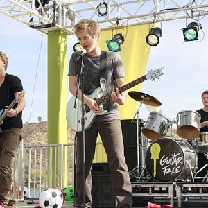 Fotoğraf Switched at Birth