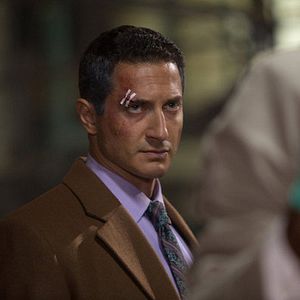 Fotoğraf Sasha Roiz