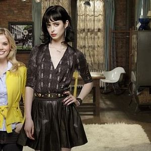 Fotoğraf Don't Trust The B---- in Apartment 23