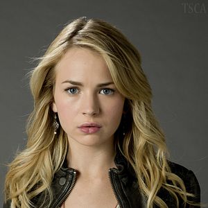 Fotoğraf Britt Robertson